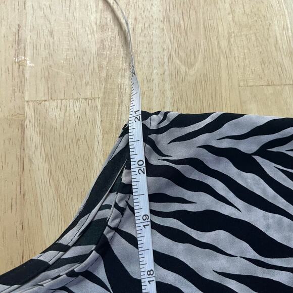 Notations women's large black white zebra print sleeveless blouse top button up - Picture 9 of 15